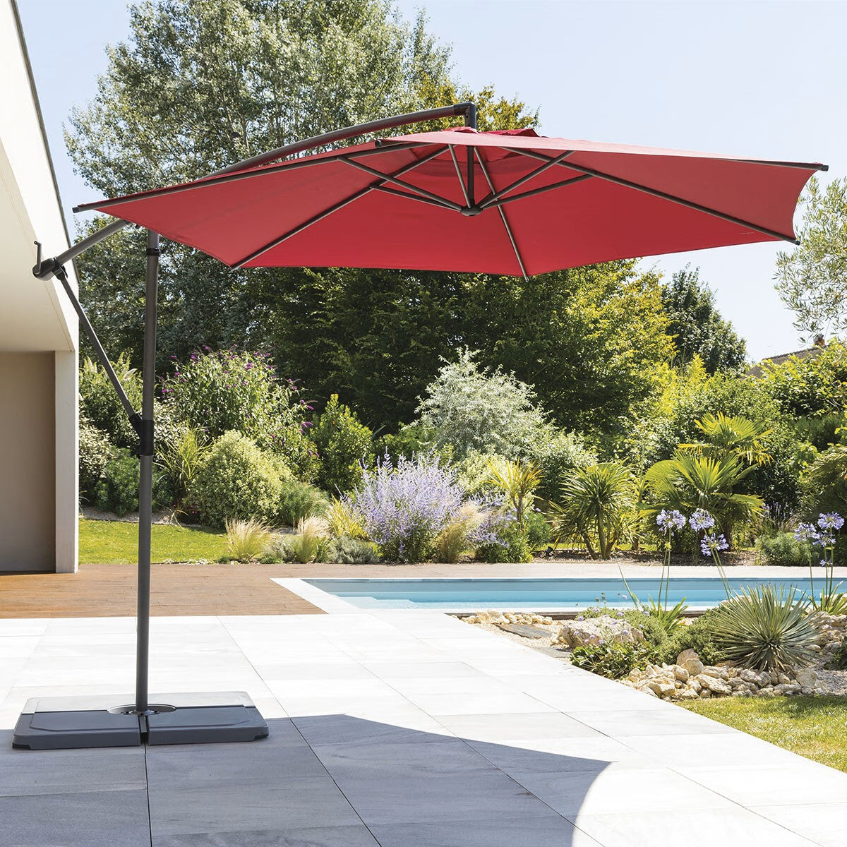 Parasol déporté rond MANOA 3M – Parasols – HygiRéa