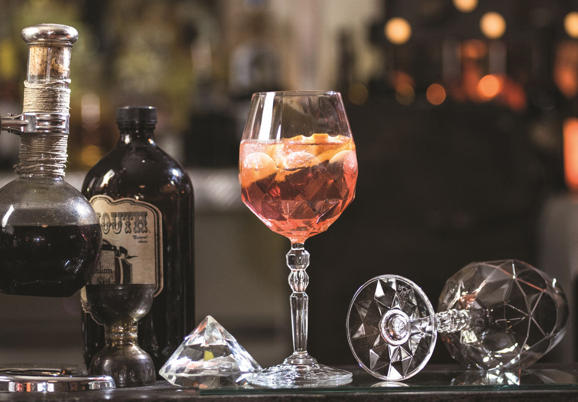 BOITE DE 6 VERRES A PIED ALKEMIST TULIPE 53CL – Verre à pied – HygiRéa