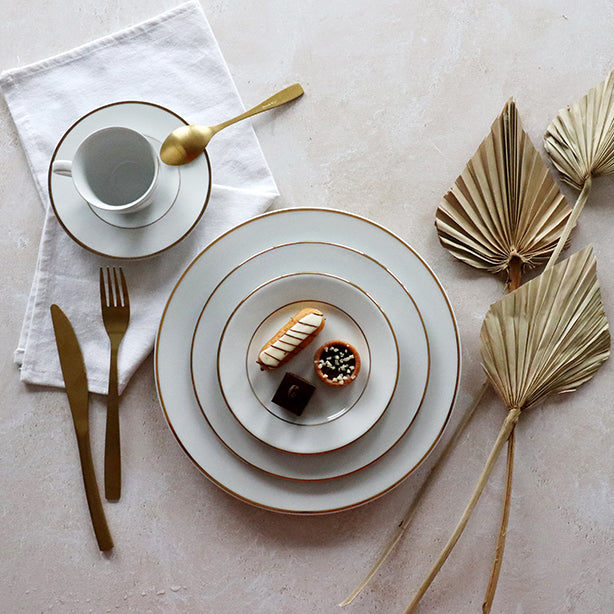 SOUCOUPE CLASSIC FILET OR 15CM EN PORCELAINE BLANCHE – Petit déjeuner – HygiRéa