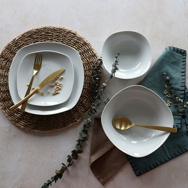 ASSIETTE CREUSE 18 CM PORCELAINE ALASKA BLANC – Assiette – HygiRéa