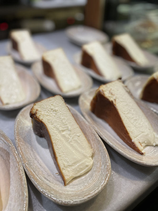 ASSIETTE OVALE MOOVE PATERA 31X24CM – Assiette – HygiRéa