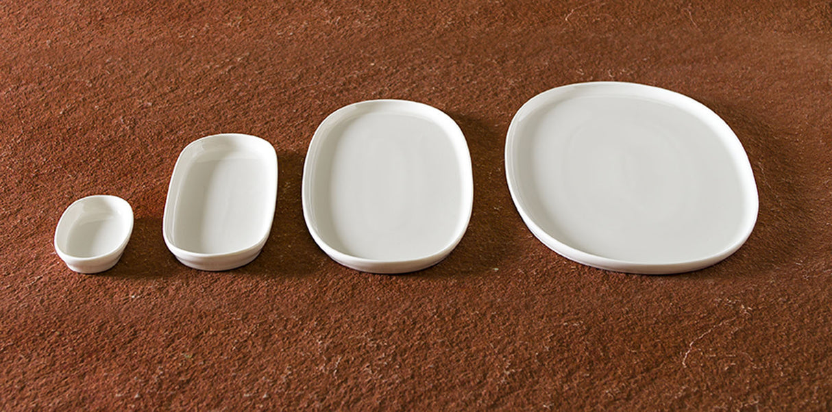 ASSIETTE OVALE BLANCHE HYGGE 34CM PORCELAINE – Assiette – HygiRéa