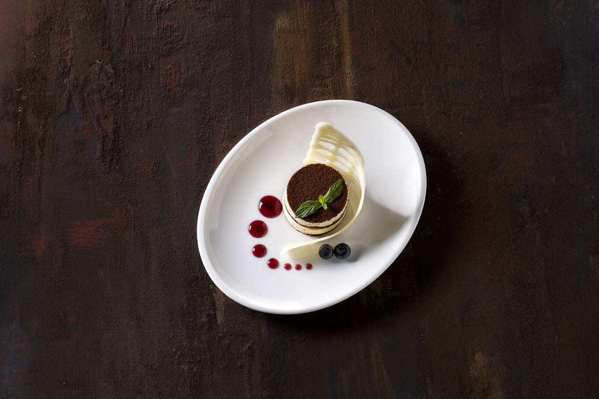 ASSIETTE OVALE MOOVE BLANC 25CM PORCELAINE – Assiette – HygiRéa