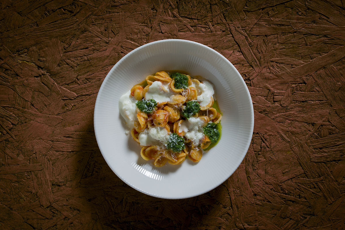 ASSIETTE CREUSE 25CM BLOOM IRIS BLANCHE – Assiette – HygiRéa