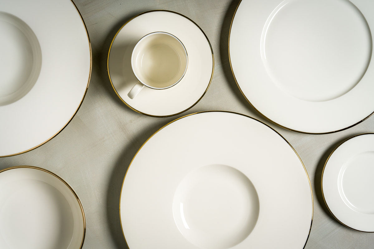 ASSIETTE PLATE GOLD LINE 32CM EN PORCELAINE – Assiette – HygiRéa