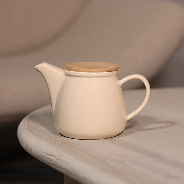THÉIÈRE ANNA 500ML EN GRÈS CREME AVEC COUVERCLE EN HEVEA – Café et thé – HygiRéa