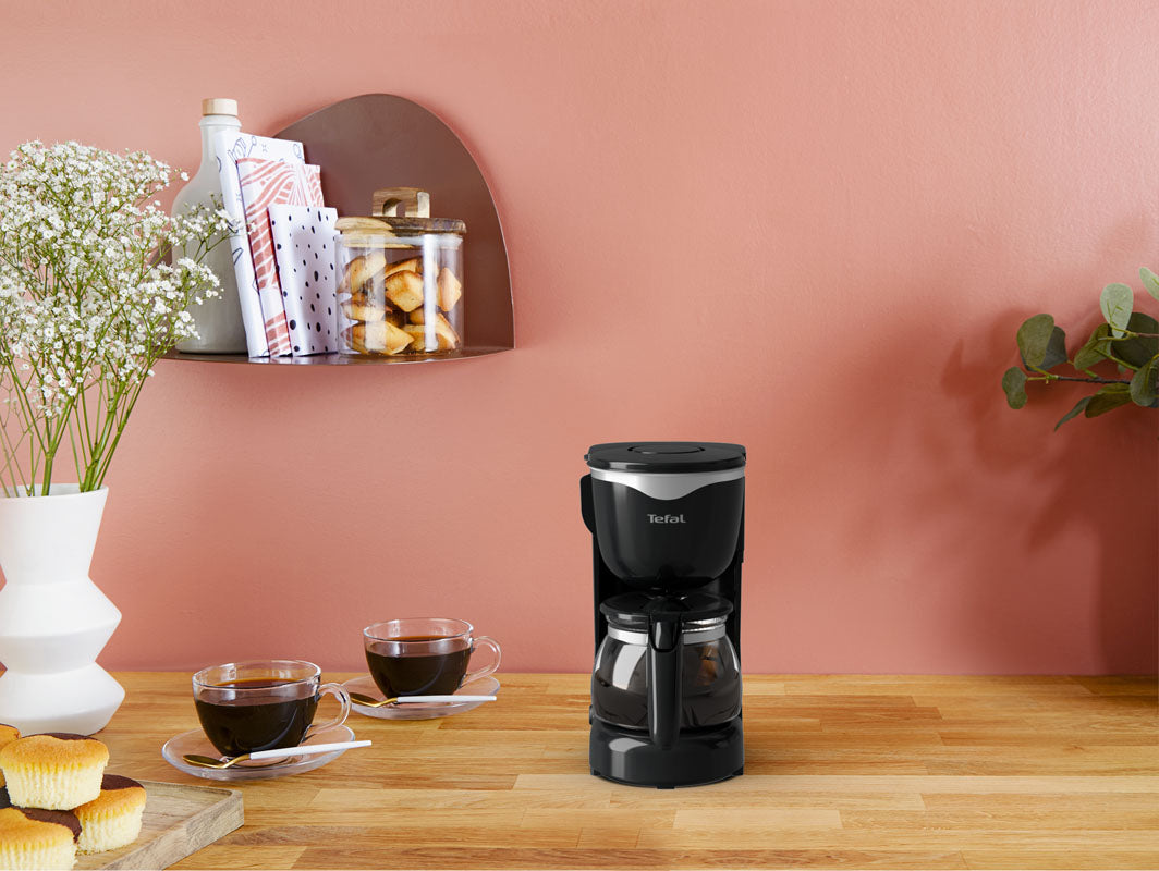 CAFETIERE FILTRE COMPACT NOIT 6 TASSES 0L6 – Electroménager – HygiRéa
