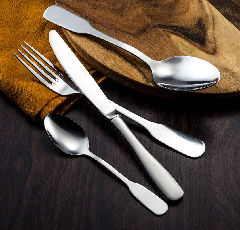 COUTEAU A DESSERT TRIOMPHE 21,7CM EN INOX – Couvert – HygiRéa