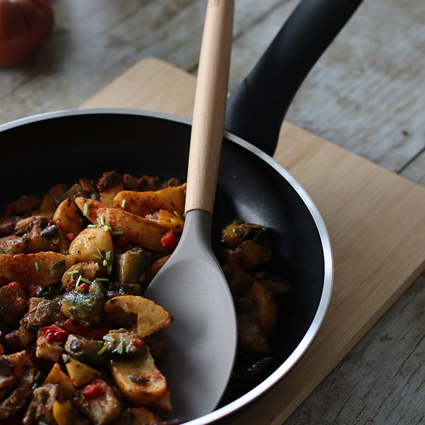 SPATULE CUILLÈRE ELIOTT EN SILICONE ET MANCHE EN BOIS – Ustensile – HygiRéa