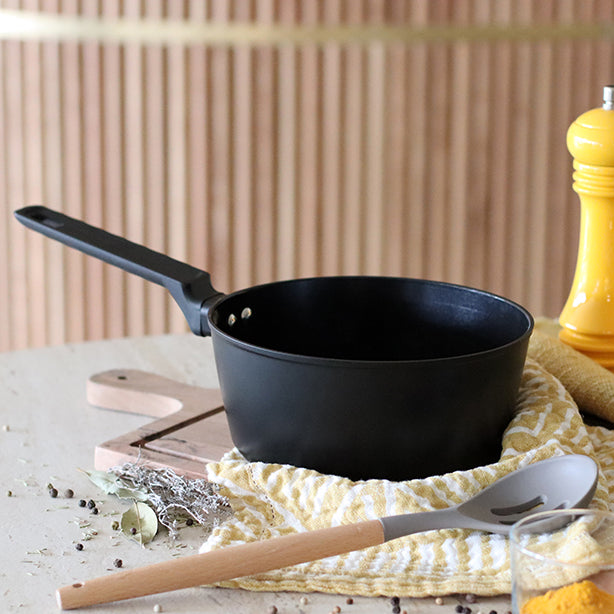 CASSEROLE FIRST 20CM EN ALUMINIUM NOIR INDUCTION – Casserole – HygiRéa