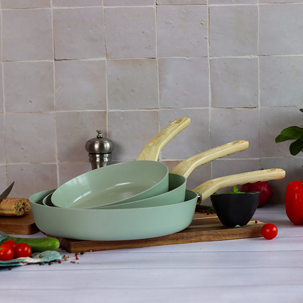 POELE CELADON 28CM EN ALUMINIUM RECYCLÉ INDUCTION – Poêle, poêlon et sauteuse – HygiRéa