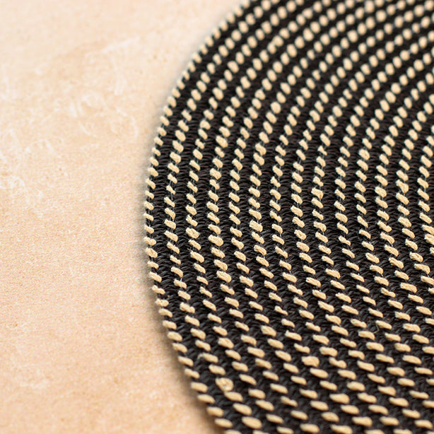 SET DE TABLE TISSÉ ROND 36CM EN PAPIER ET COTON NATUREL ET NOIR – Accessoire de table – HygiRéa