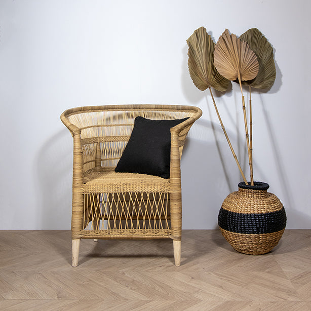 FAUTEUIL TRADITIONNEL DU MALAWI EN ROTIN 76X50X77 CM ZOMBA – Les assises – HygiRéa