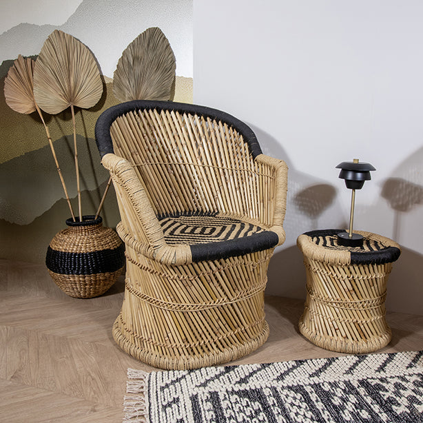 FAUTEUIL EN BAMBOU NATUREL ET NOIR 66X50X90 CM DOSSIER HAUT ZAMZEBE – Les assises – HygiRéa