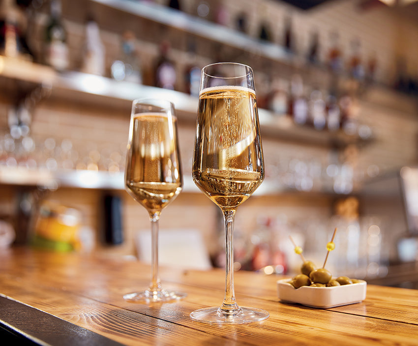 FLUTE A CHAMPAGNE 23CL VINA JULIETTE ARC – Verre à pied – HygiRéa