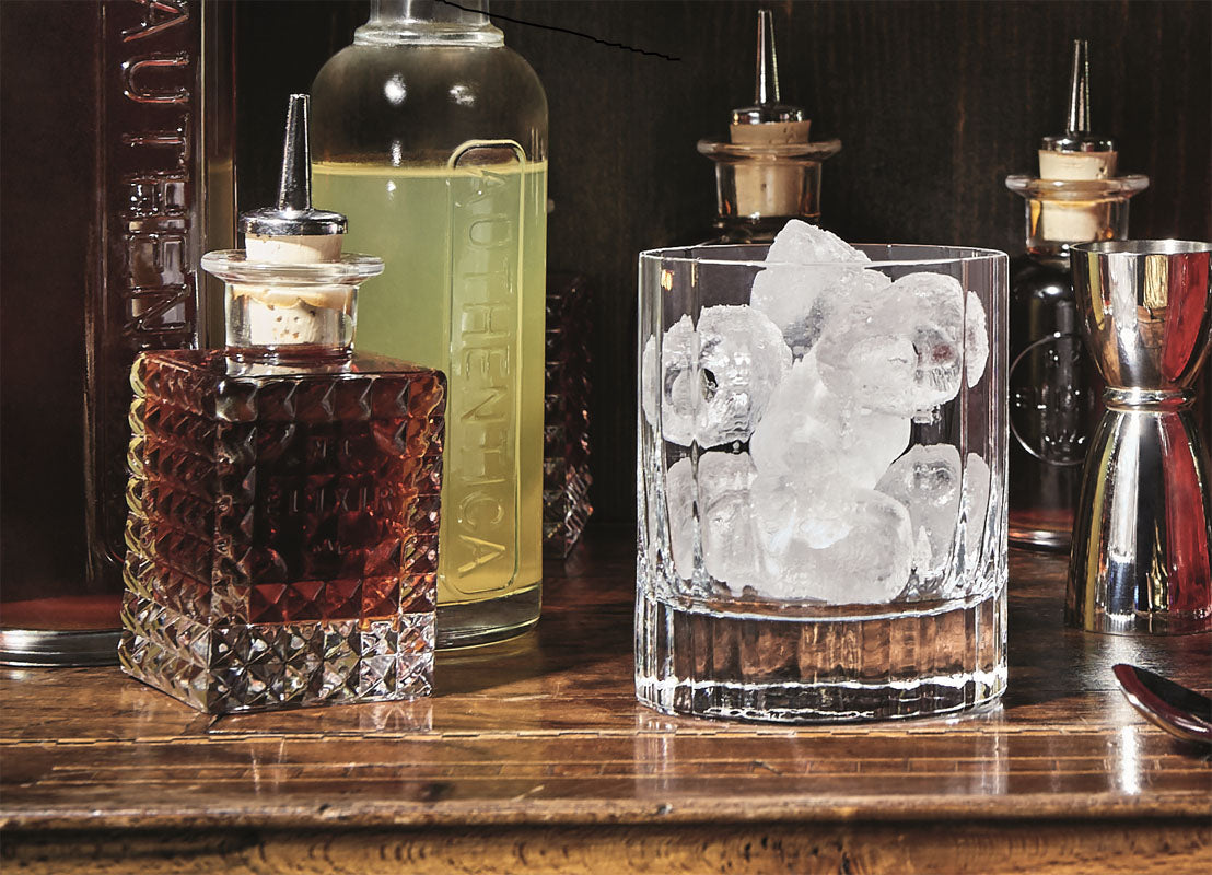 BOUTEILLE ELIXIR 10CL N°1 EN VERRE AVEC BEC VERSEUR – Carafe, pichet et bouteille – HygiRéa