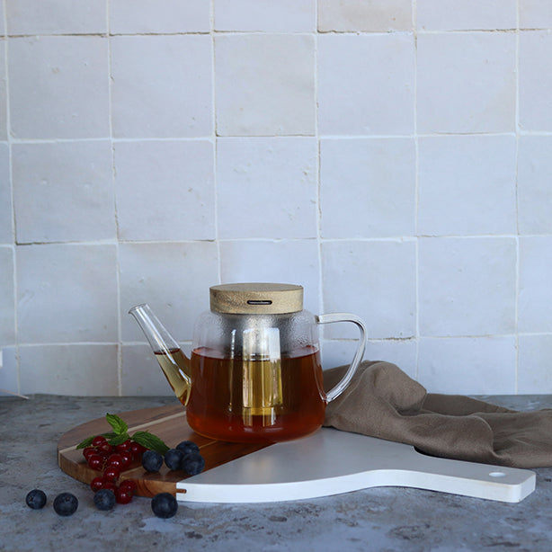 THÉIÈRE GUSTAVE EN VERRE BOROSILICATE ET COUVERCLE BOIS 680ML – Café et thé – HygiRéa