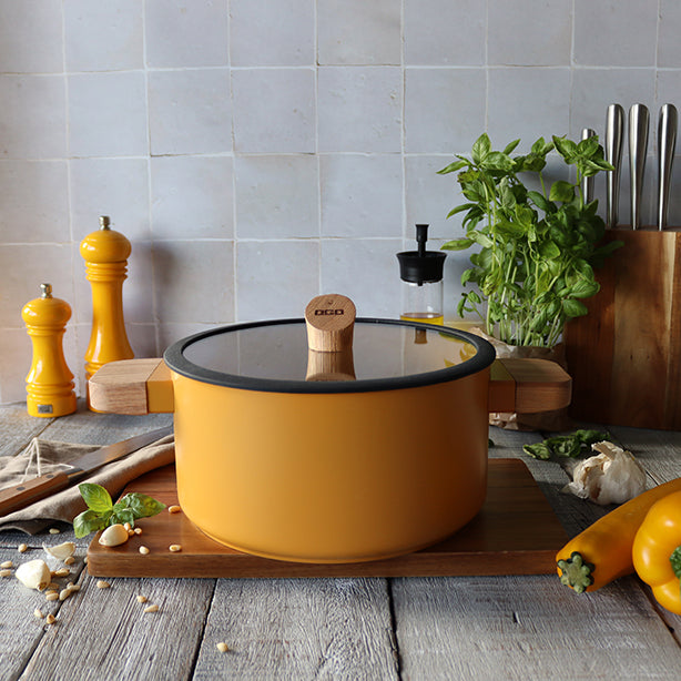 FAITOUT ECTOR 24CM EN ALU REVÊTEMENT CÉRAMIQUE JAUNE AVEC MANCHE BOIS – Faitout, traiteur et marmite – HygiRéa