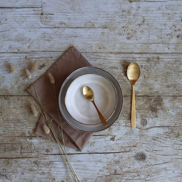 ASSIETTE COUPE BORAL 16CM EN GRÈS BEIGE CLAIR – Assiette – HygiRéa