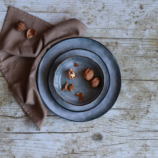 ASSIETTE COUPE ARONAL 16CM EN GRÈS BLEU – Assiette – HygiRéa