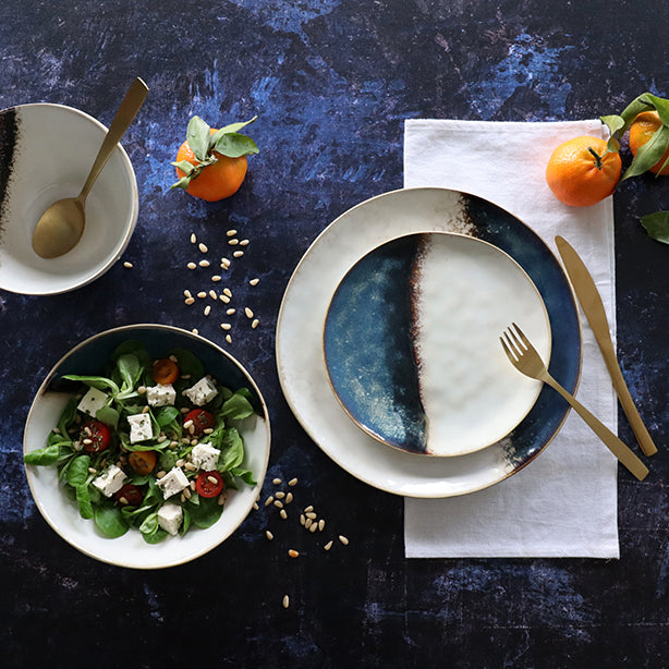 ASSIETTE PLATE KATANGA 27.5CM EN GRÈS BLANC ET BLEU – Assiette – HygiRéa