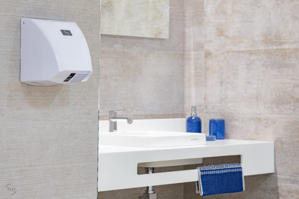 Sèche-mains – ZEPHYR II blanc – Sèche Mains – HygiRéa