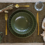 ASSIETTE CREUSE BISTROT 22CM EN FAÏENCE KAKI – Assiette – HygiRéa
