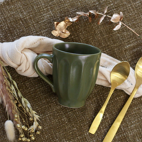 MUG BISTROT 280ML EN FAÏENCE KAKI – Petit déjeuner – HygiRéa