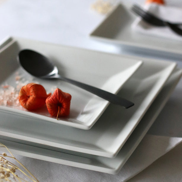 ASSIETTE DESSERT CARRÉE
19CM PORCELAINE BLANC