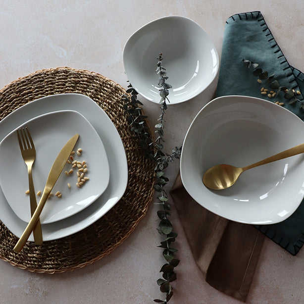 SALADIER ALASKA 23.5CM EN PORCELAINE BLANC – Complément table – HygiRéa