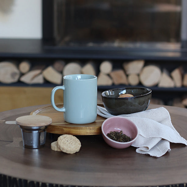 TISANIÈRE ANNA 350ML EN GRÈS CELADON COUVERCLE EN HEVEA – Café et thé – HygiRéa