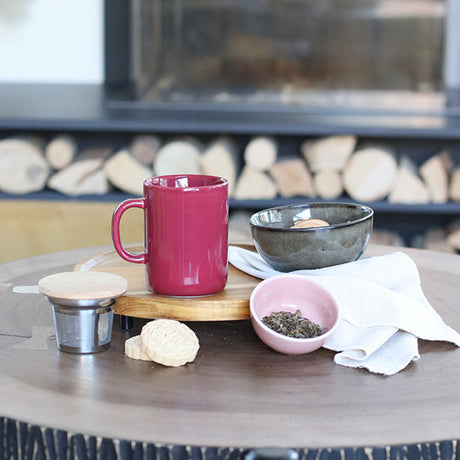 TISANIÈRE ANNA 350ML EN GRÈS MAGENTA COUVERCLE EN HEVEA – Café et thé – HygiRéa