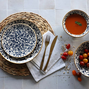 ASSIETTE CREUSE HÉRACLÉE 20CM EN GRÈS DÉCOR BLEU – Assiette – HygiRéa