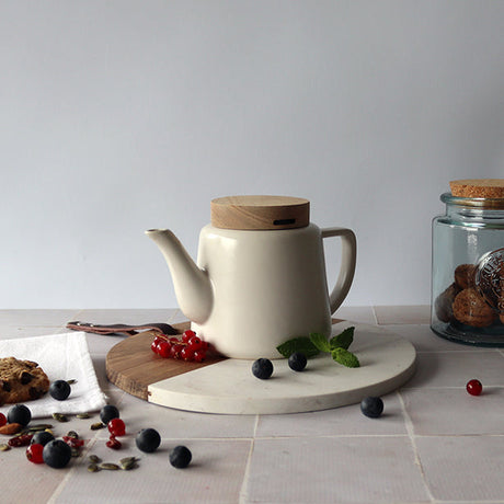THÉIÈRE ENZO EN PORCELAINE BLANCHE ET COUVERCLE BOIS 680 ML – Café et thé – HygiRéa