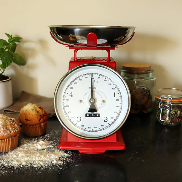 BALANCE DE CUISINE MECANIQUE ROUGE 5KG/20G – Pesage cuisine – HygiRéa