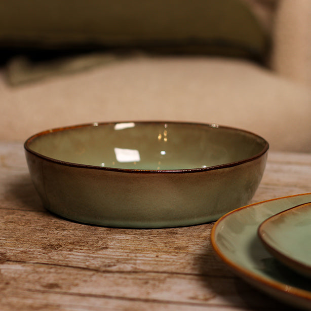 ASSIETTE COUPE BARBADE
20CM EN GRÈS VERT
CLAIR